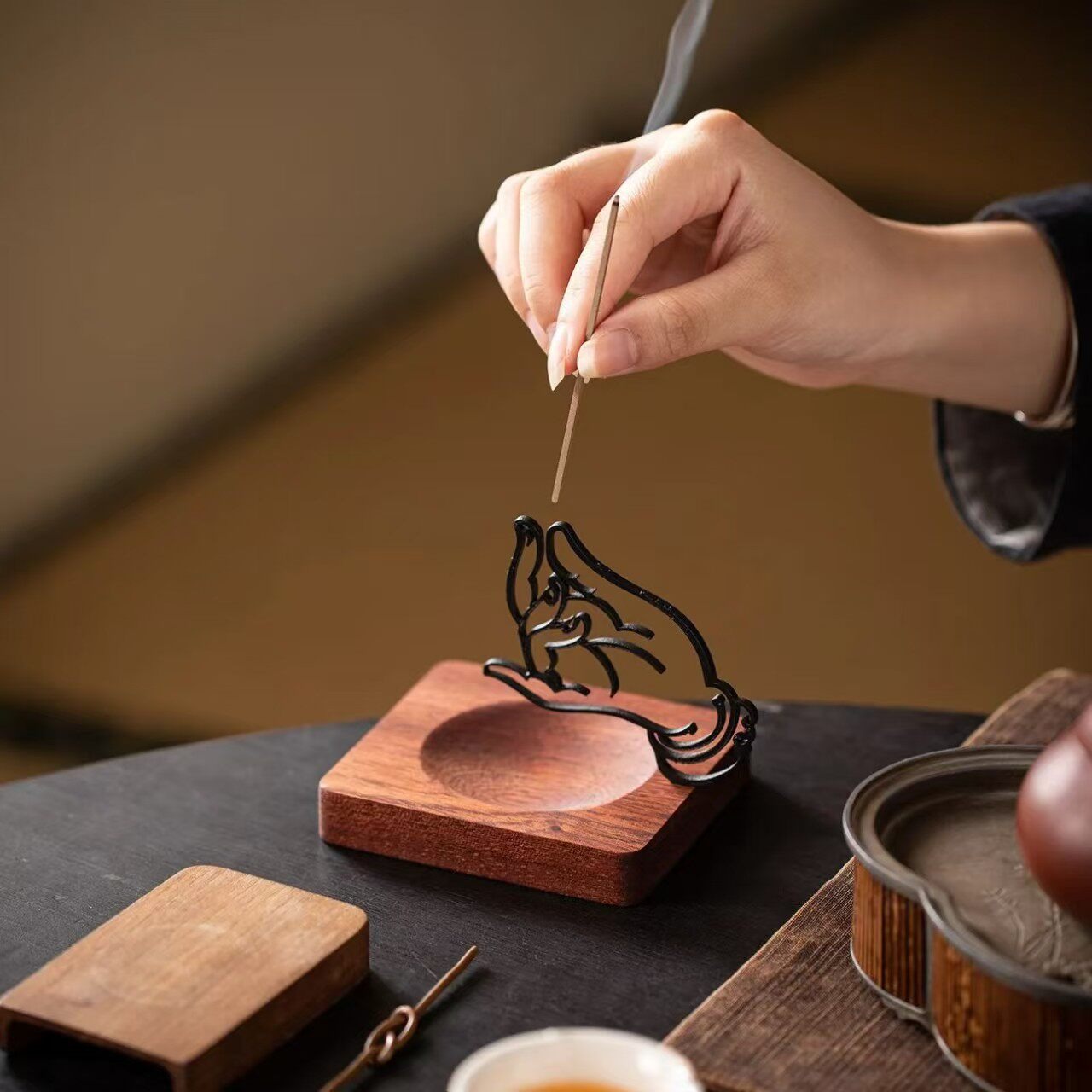 Buddha Hand Incense Stick Hold - đánh giá và giá Home Fragrance Vanilla Cashmere